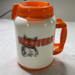 Vintage Whirley HOOTERS 64oz Insulated Giant Travel Mug Jug Cooler W Straw